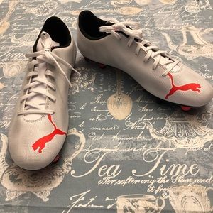 NWOT PUMA soccer cleats 10479803 shoe